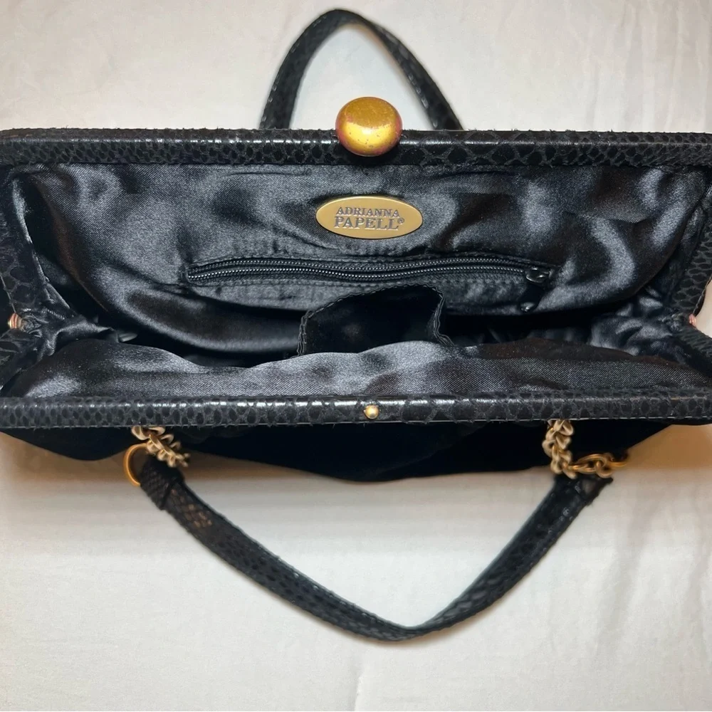 Adrianna Papell Black Velvet Gold Tone Hardware Chain Strap Kiss Lock Satchel